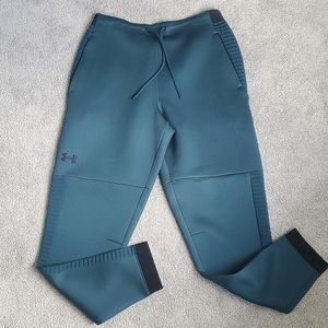 Under Armour Men's Pants in Large
